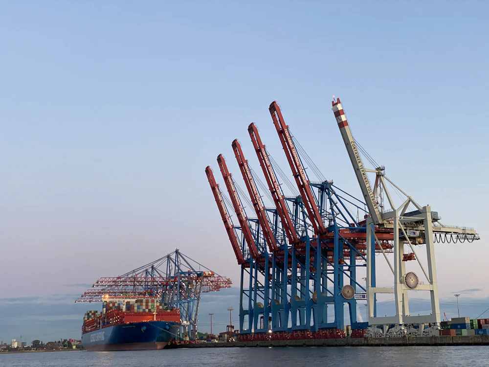 Container vessel alongside a terminal